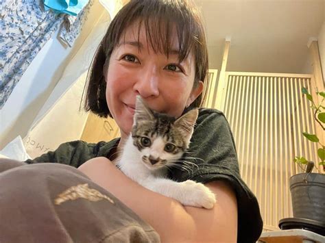 小野真弓さんのインスタグラム写真 小野真弓instagram 「おはようございます☺️ ピノちゃんトライアルへ🐱💖 引越しです ピノちゃんは、 地域猫活動エリアで、 Tnr捕獲中に