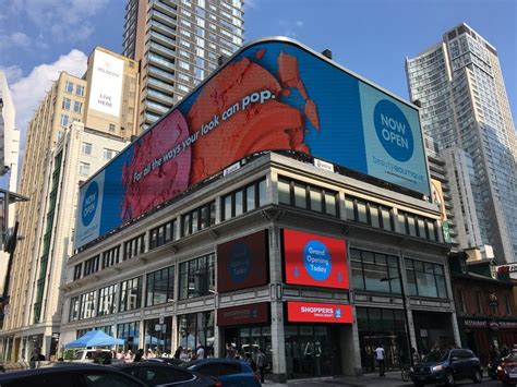 Inside The Shoppers Drug Mart Store That Replaced A Hard Rock Caf Photos