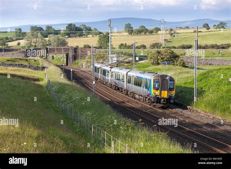 Glasgow Airport Train Hi Res Stock Photography And Images Alamy