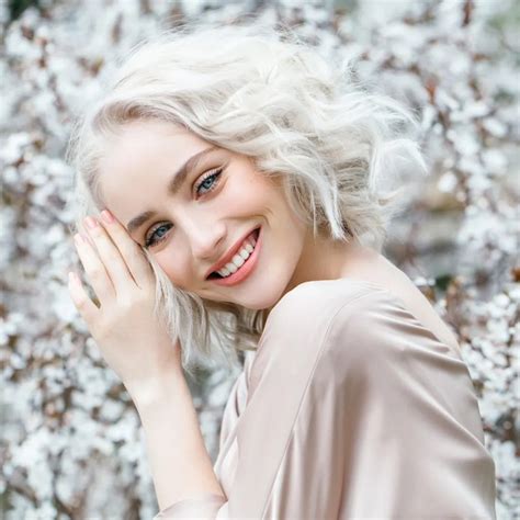 17 Best Platinum Silver Hair Colors For 2024