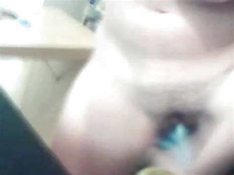 Une bibliothécaire fait disparaître les sex toys Heureporno