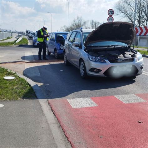 Zderzenie Aut Na Dw Foto Nowa Gazeta Bi Gorajska