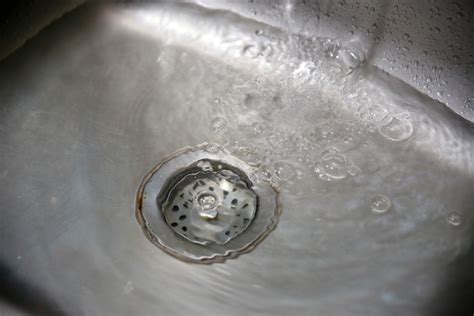 How to clear a clogged drain with vinegar 10 steps – Artofit