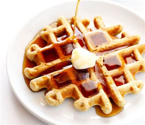 34 Best Waffle Toppings From Sweet To Savory - Recipes.net