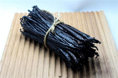 50 Tahitian Vanilla Beans Bulk Grade B Essence Food And Beverage LLC