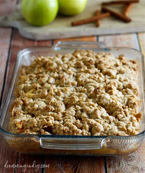 The Best And Easiest Classic Apple Crisp Dessert Recipe Dreaming In Diy