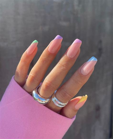 French Tip Nails Multi Color Acrylic Nail Art Design Summer Spring 2021 Idées Vernis à Ongles