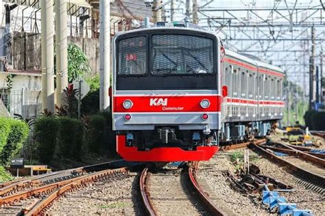 Syarat Terbaru Naik Kereta Api Lokal Dan Jarak Jauh Yang Berlaku