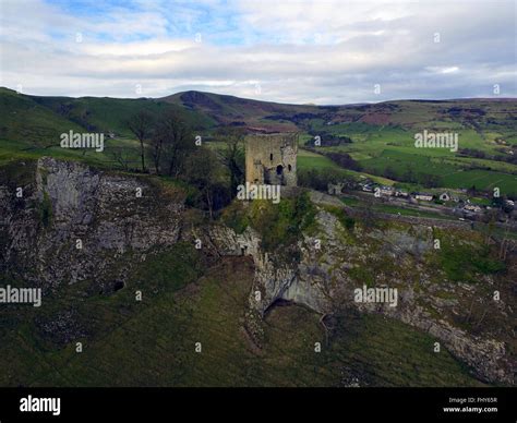 Castleton Peveril Castle Peak District Derbyshire Stock Photo - Alamy