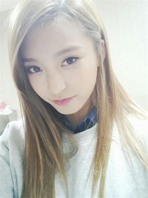 Bora Yoon Bora Orange Caramel Cute Rappers Sistar Cute Korean Girl