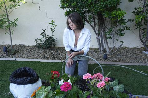 Bex Krissy Lynn The Voyeur Next Door Part Porn Pic