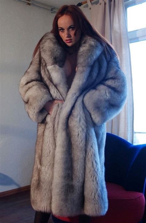 Pin By Fred Johnson On Furs 2 Fur Fur Coat Coat