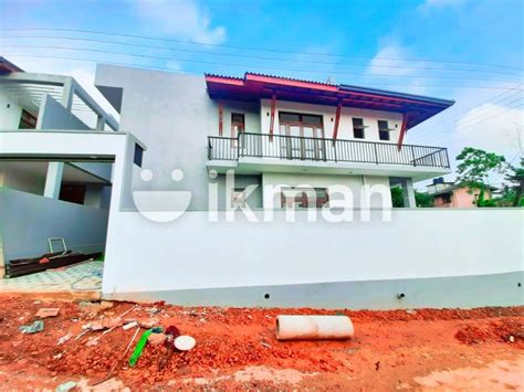 Solid Brand New Modern Super Luxury House Piliyandala Ikman