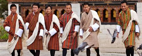 Gho And Kira The Traditionnal Dress Of Bhutan Taste Of Bhutan