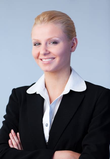 Premium Photo Business Woman With Folded Arms