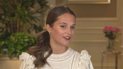 'Tomb Raider': Alicia Vikander (FULL INTERVIEW)