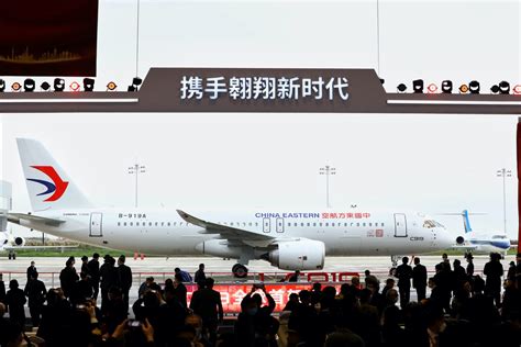 China Eastern Takes Delivery Of World S First Comac C Jet Business