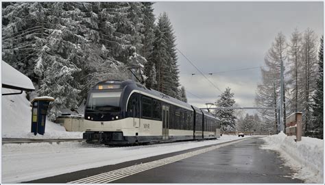 Der MVR ABeh 2 6 7505 wartet in Les Pléiades auf Abfahrt nach Vevey