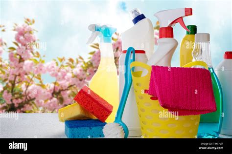 Spring Clean Cleaning Hi Res Stock Photography And Images Alamy