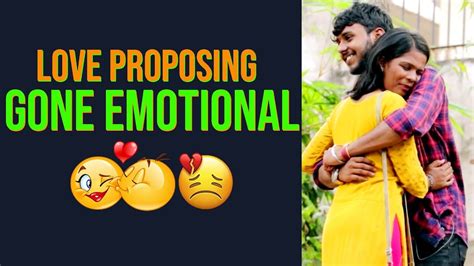 Love Proposal On Girl Went Emotional Telugu Pranks Proposing Prank Telugu Gs