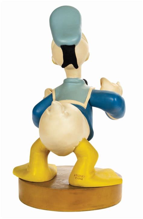 Donald Duck Big Fig Statue 3842422943