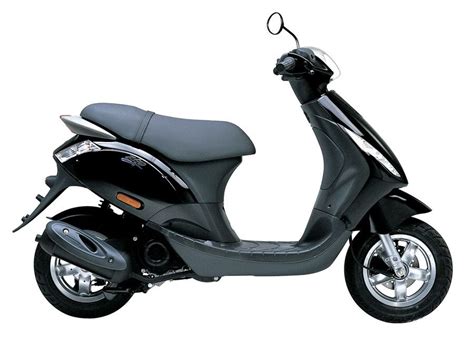 Motorrad Vergleich Piaggio Typhoon Sport 50 2t 2017 Vs Piaggio Zip 50