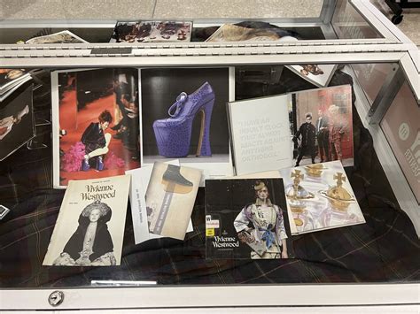 Srish On Twitter Rt Voguepearls Vivienne Westwood Tribute Display