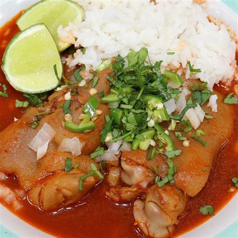 Cocina Guerrerense Patitas De Puerco En Caldo Rojo Recetas De