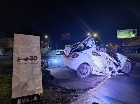 Colocan Simulación De Accidente Vial En El Monumento A Lázaro Cárdenas Noticias De Mexicali