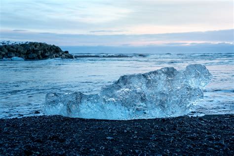 WanderingAway.com : Winter in Iceland