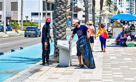 Refuerzan En Mazatl N Limpieza Y Recolecci N De Basura En Paseo Costero