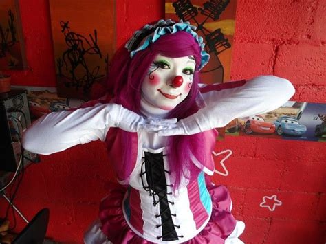 Pin By Stuff Lover On Quick Saves Female Clown Halloween Clown