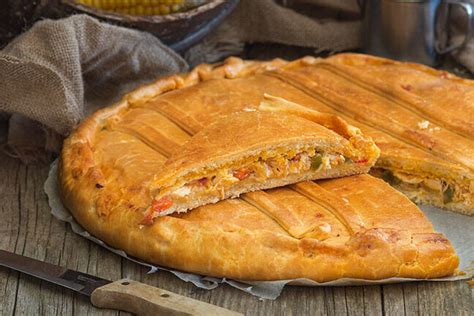 Empanada gallega de bonito y pimientos Receta de cocina fácil