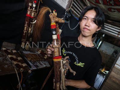 PERMAINAN TRADISIONAL KHAS DAYAK ANTARA Foto