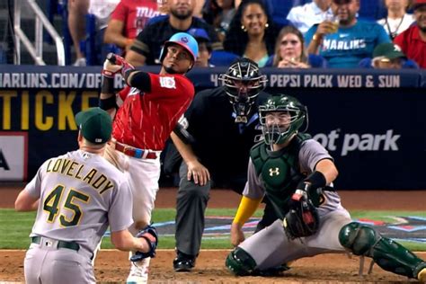 Luis Arráez registra marca nunca antes vista por un venezolano en MLB