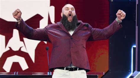 Braun Strowman Shows Off Bizarre New Look