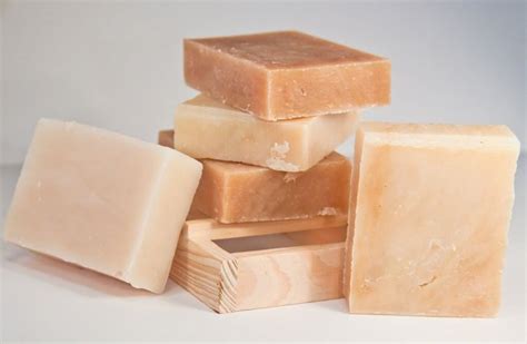 Bar Soap Vs Body Wash: What's The difference And What Should You Use ...