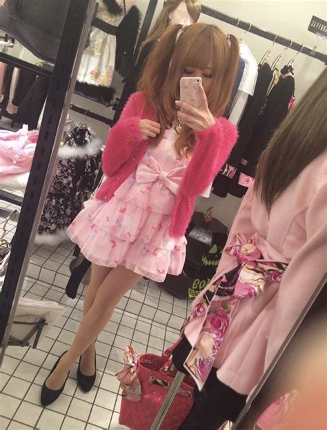 Pin By Gaijingal Sakura On Himegyaru Gyaru Fashion Japanese Fashion