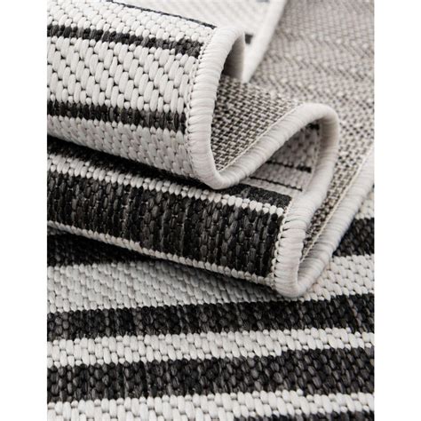 Tapete Moderno Exterior Negro Y Blanco En Movimiento Nu Espacios