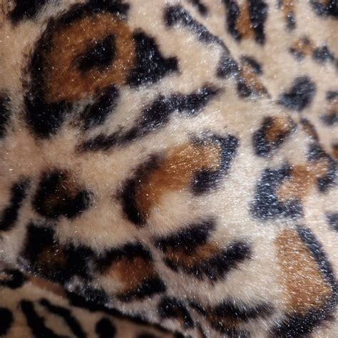 Imitert Leopard Pels Sy Og Skredderhuset