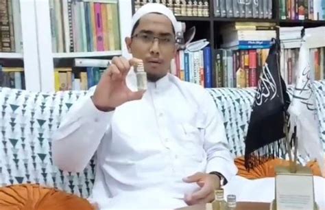 Cek Fakta Ustadz Maaher Meninggal Karena Disuntik Paksa Simak