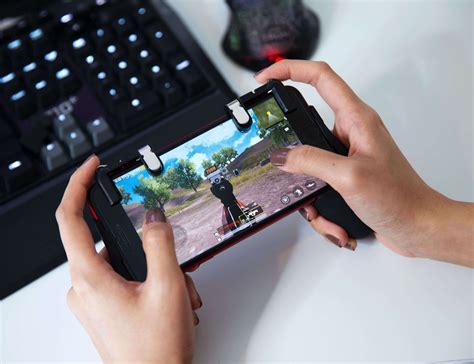 This mobile gaming accessories kit lets you play anywhere you go