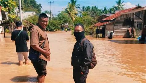 7 Kecamatan Di Limapuluh Kota Diterjang Banjir Dan Longsor Lalu Lintas