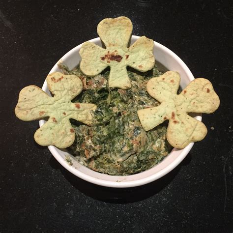 Spinach Dip With Shamrock Chips Genuine Girls Club Magazine