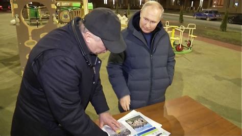 Russia S Vladimir Putin Makes Surprise Visit To Ukrainian City Of Mariupol