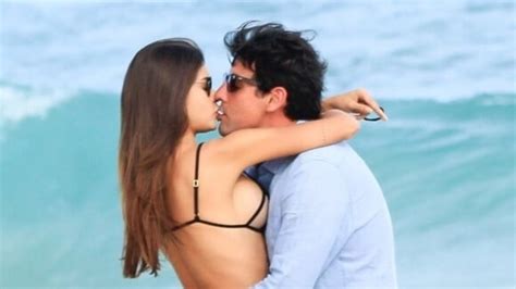 Primeiro Beijo De Bruno De Luca E Sth Fany Vidal Tem Incr Vel Rela O