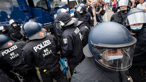 Proteste Querdenker führten in Berlin Behörden vor WELT