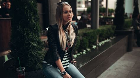 Long Hair Jeans Women Outdoors Maria Puchnina Jacket Blonde