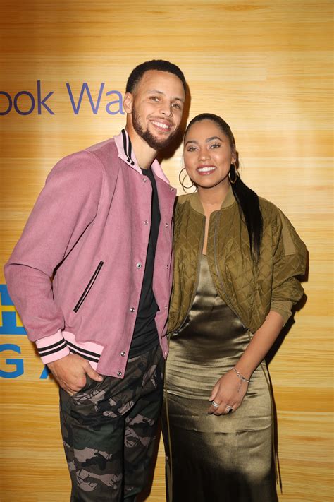Ayesha Curry Acknowledges Steph Curry S Alleged Leaked Nude Photo With Eggplant Jokes MEAWW