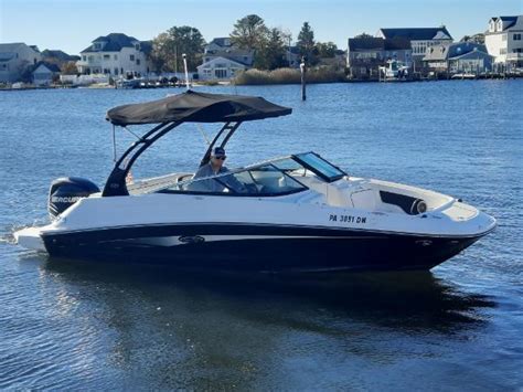 Sea Ray 220 Sundeck Outboard Boats For Sale